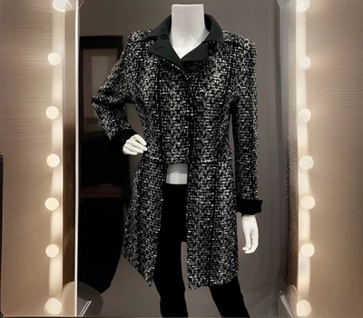 Akris Women’s Size 10 Black & White Tweed Zip Off Two In One Jacket - Image 1 of 4