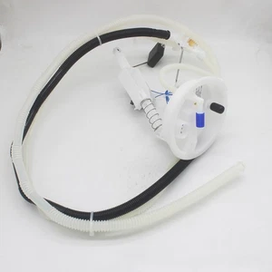 16117220153 For BMW E87 E88 E90 X1 E84 120i 318i 320i Fuel Filter Assemly - Picture 1 of 4