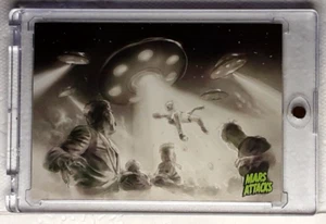 2015 Mars Attack's Occupation Concept Card 7 SAUCER SWEEPS - Picture 1 of 2