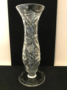 VINTAGE CRYSTAL CUT GLASS VASE WITH ETCHED FLORAL 8-½"" HIGH - Picture 1 of 8