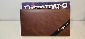 1970's Rummy O Tile Game in Faux Leather Carrying Case Cardinal #935 - 100% CIB - Picture 1 of 18