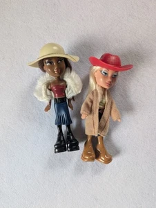 Vintage 2003 McDonald’s Bratz Dolls Happy Meal Toys Cloe Sasha Mini Toys Lot 2 - Bild 1 von 8