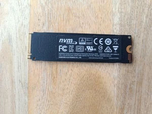 Samsung 970 EVO Plus 1000 Go M.2 2280 PCIe 3,0 x 4 NVme 1,3 3D Nand TLC - Photo 1/2