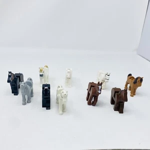 LEGO Caballeros Reales 4 x Caballos Colores Aleatorios. La mayoría será blanca. - Imagen 1 de 9