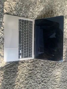 Ordinateur portable Apple MacBook Air 13 pouces (256 Go SSD, M1, 8 Go) - Argent - (novembre 2020) - Photo 1/10