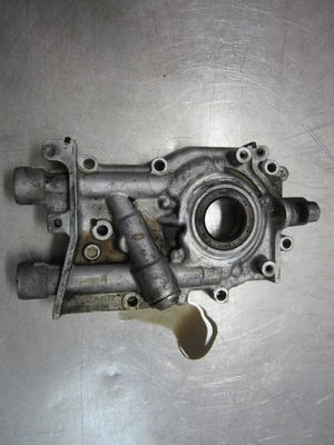 Engine Oil Pump From 2010 SUBARU Outback  2.5 - Image 1 of 4