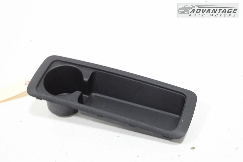 KIA SORENTO 2016-2018 MALETERO TRASERO IZQUIERDO CUARTO PANEL PORTAVASOS DOBLE OEM Foto 1 de 4