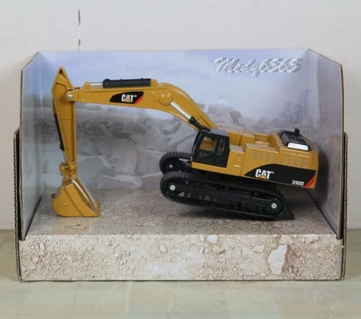 CAT Metal Machines 390D Excavator Scale 1/100 "6 Inches Long" - Image 1 of 2