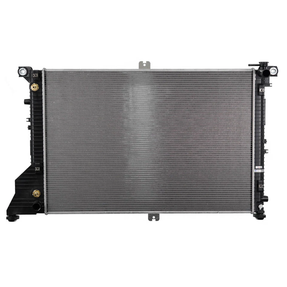 RAD13335 New Replacement Radiator Fits 2012-2018 Nissan Nv1500 Foto 1 de 1