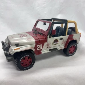 RARO Matchbox Jurassic Park World Jeep Wrangler 29 pressofuso scala 1:18 modellino JP - Foto 1 di 12