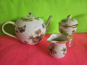 HEREND QUEEN VICTORIA, TEEKANNE 1602, ZUCKER & DECKEL SAHNEKÄNNCHEN SCHMETTERLING BLUME GRÜN - Bild 1 von 23