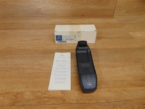 New Sony Ericsson K800i Telephone Mount Genuine Mercedes A207 - A2048201051 - Picture 1 of 1
