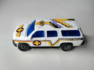 Matchbox 2000 Chevrolet Suburban "Emergency Rescue" Special Edition Diecast - Picture 1 of 4