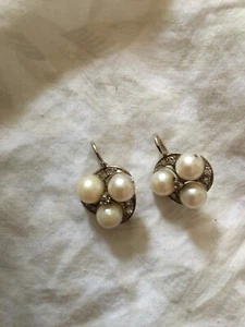 14K WHITE GOLD PEARLS AND DIAMONDS EARRINGS - Picture 1 of 4