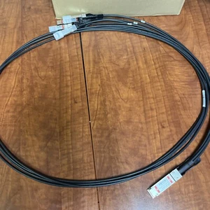 Cisco COMPATIBLE QSFP-4SFP10G-DAC 2M - Picture 1 of 5