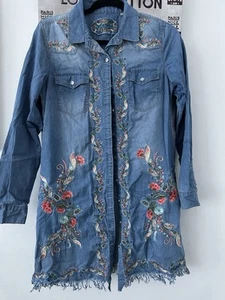 Grace In LA Women's Denim Embroidered Western Dress Shirt Jacket Size Small - Picture 1 of 11