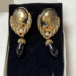 Coreen Simpson Regal Beauty Clip Earrings Avon NIB - Picture 1 of 11