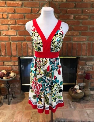 Vestido Halter ECI New York Talla 6 Vibrante Estampado Floral Elegante Imperio Corbata Cintura Foto 1 de 4