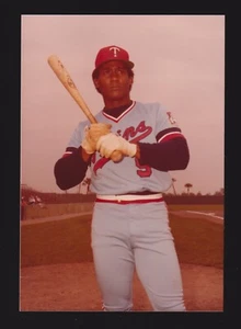 1980 Bombo Rivera TWINS UNSIGNED 3-1/2 x 5 ORIGINAL SNAPSHOT PHOTO #6 - Picture 1 of 1
