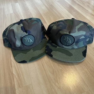 Lot Of 2 Vintage FFA Camouflage Hats Innovative Products Made In USA Snap Back - Picture 1 of 17