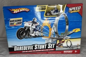  Hot Wheels Speed Cycles DAREDEVIL STUNT SET 2009 Sealed   - Picture 1 of 3