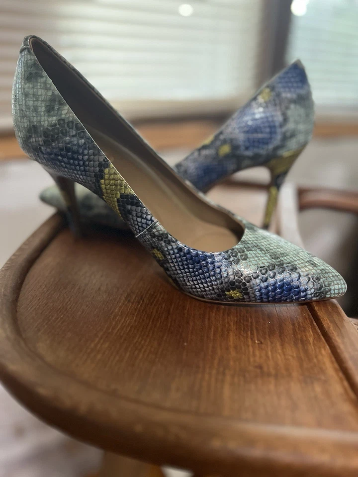 Bomba Shipmate Aerosoles para mujer, azul multi, talla 9 piel de serpiente Foto 1 de 2