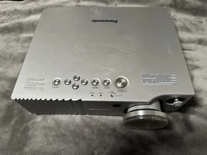 Panasonic PT-AE700U High-Definition Home Cinema LCD Projector HDMI WORKS - Picture 1 of 7