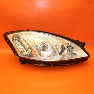 MERCEDES BENZ S550 HEADLIGHT RIGHT PASSENGER 2007 2008 2009 XENON A2218203061 Foto 1 de 4