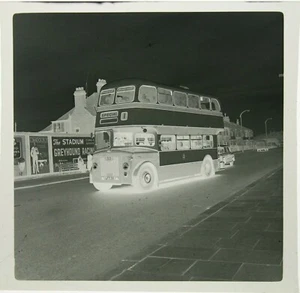 Bus Reg LFY 33 Außenposter für Blackpool Greyhound Stadium - negativ 1950er - Bild 1 von 3