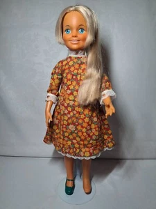 Vtg 1971 IDEAL CRISSY California Cousin, Beautiful Brandi Doll w/extra Clothes - Picture 1 of 16