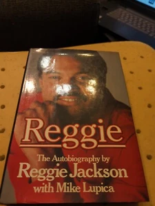 Reggie Autobiography Reggie Jackson SIGNED 1st Ed HC NY Yankees Free Shipping - Imagen 1 de 12