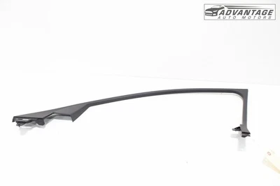 Cadillac CT4 2020-2025 puerta del pasajero delantero derecho marco de ventana cubierta de moldura OEM Foto 1 de 4