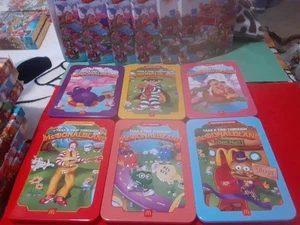2025 Mc Donald's The McDonaldLand Happy Meal für Erwachsene Komplettsatz 6 versiegelte Dosen - Bild 1 von 11
