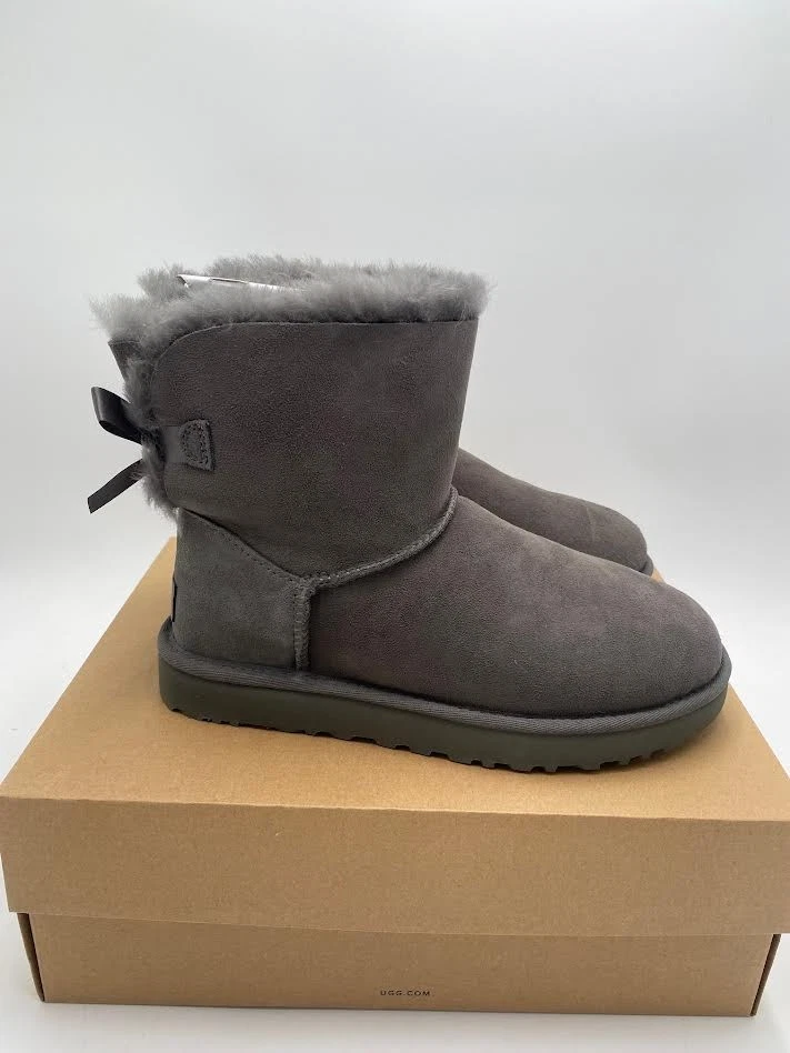 Bota Ugg Mini Bailey Bow II para mujer elige la talla gris Foto 1 de 1