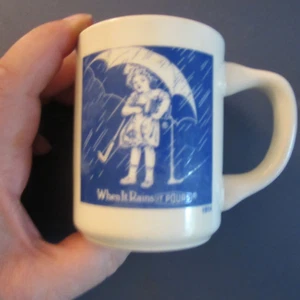 Morton Salt Girl coffee mug When It Rains It Pours 1914 design - Picture 1 of 7