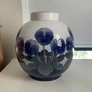 UNIQUE Large Royal Copenhagen Lidded Vase w Pansies, Stephan Ussing #10721 c1913 - Picture 1 of 14
