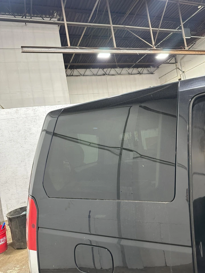 Rear Passenger Quarter Window Glass LAND ROVER LR4 Right 10 11 12 13 14 15 16 Foto 1 de 1