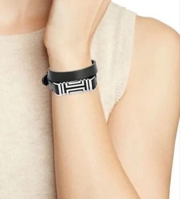 PULSERA NUEVA CON ETIQUETAS Tory Burch X Fitbit Flex negra y plateada de doble envoltura con bolsa antipolvo Foto 1 de 4