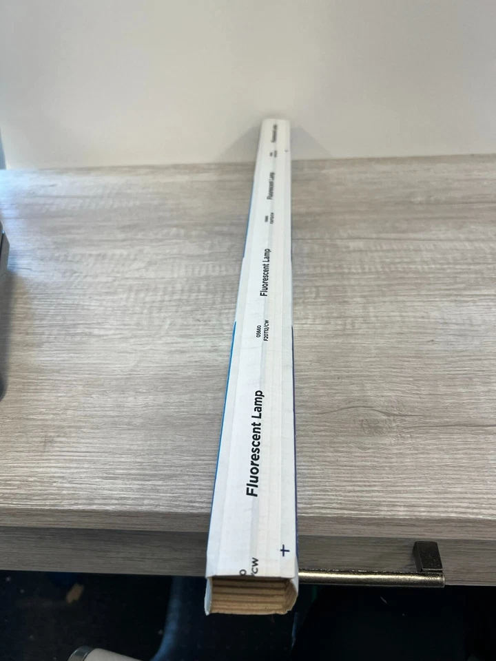 Westinghouse 20W 05660 F20T12/CW Fluorescent Lamp - Image 1 of 3