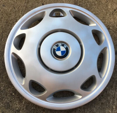 Cubierta de rueda tapacubos de 15 pulgadas One Factory 1992 a 1997 BMW 318i 320i 328i Foto 1 de 3