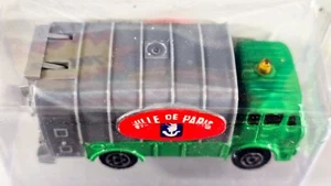 Vintage Majorette Mercedes-Benz Garbage Truck Ville de Paris / #218 / France - Picture 1 of 7