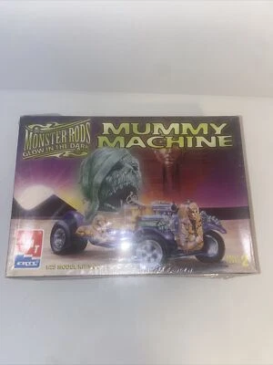 Monster Rods 1996 AMT/ETRL Momia Máquina Modelo Kit Escala 1/25. Brilla en la oscuridad Foto 1 de 4