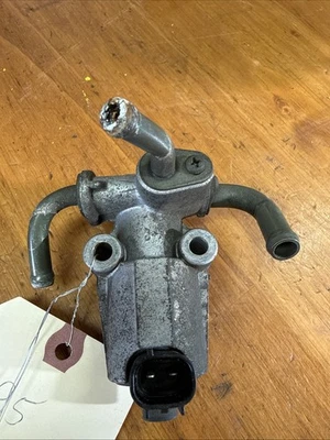 91-95 Geo Tracker/Suzuki Sidekick 1.6l 8v OEM Válvula de control de aire inactivo IAC Foto 1 de 3