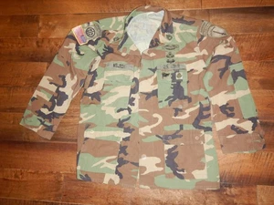 Camicia US Desert BDU M81 SFC E-7 Early GWOT 82a divisione aviotrasportata e scheda Ranger - Foto 1 di 9