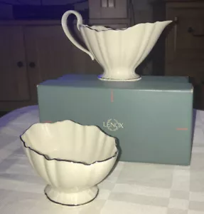 Lenox Symphony Crema y Azúcar Abierto Set con Borde Festoneado y Borde Platino - Imagen 1 de 12