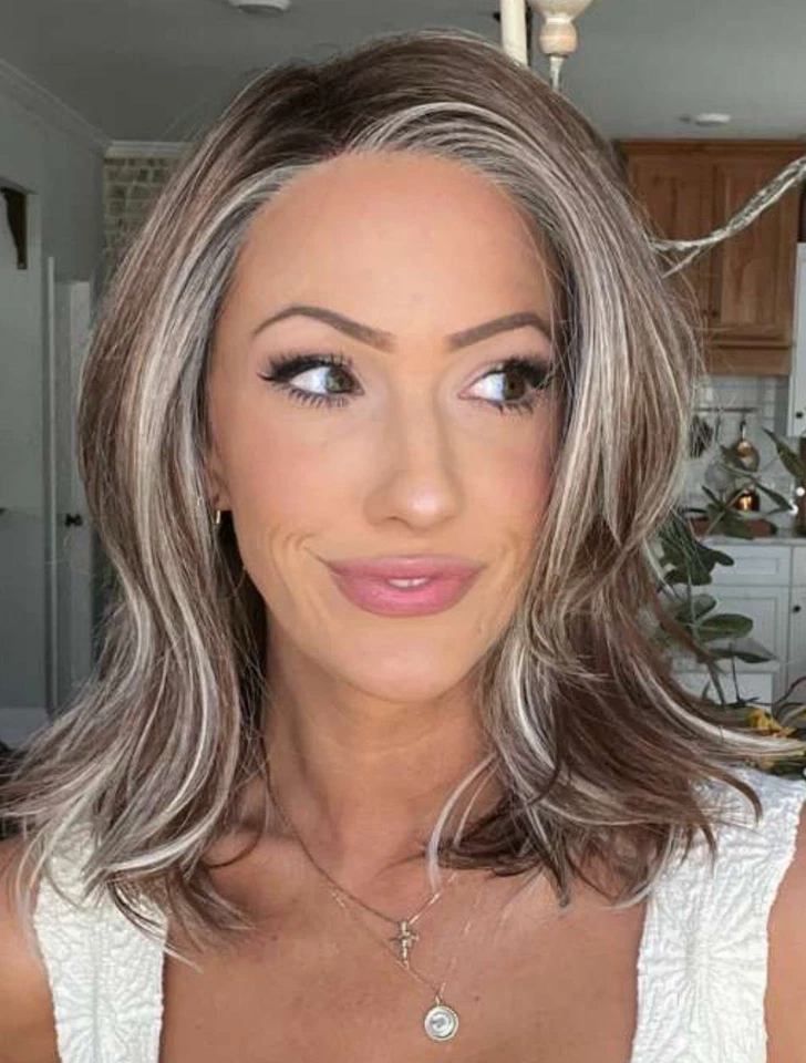 Peluca DAZZLING WAVEZ de RENE OF PARIS, color nevado umber amigable con el calor NUEVA Foto 1 de 4