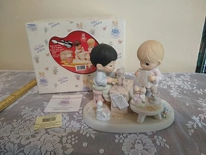 Precious Moments "How Can Two Work Together Except They Agree" 1998 ~ PM983 - Picture 1 of 11