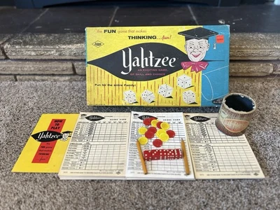 复古 Yahtzee 1956 年原版棋盘游戏带盒 - #950 E.S Lowe Company Inc — 第 1/4 张图片