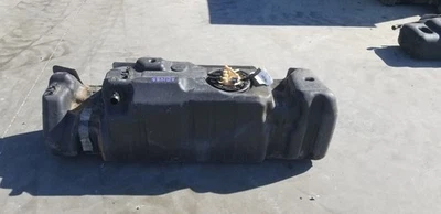 19 GMC SIERRA 3500 FUEL TANK 6.6L DIESEL 8' BED 36 GALLON Foto 1 de 4