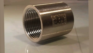 BSP Buchse 316 Edelstahl, gleiche Muffe, verschiedene Größen 150 lb Rohrverschraubungen - Bild 1 von 1